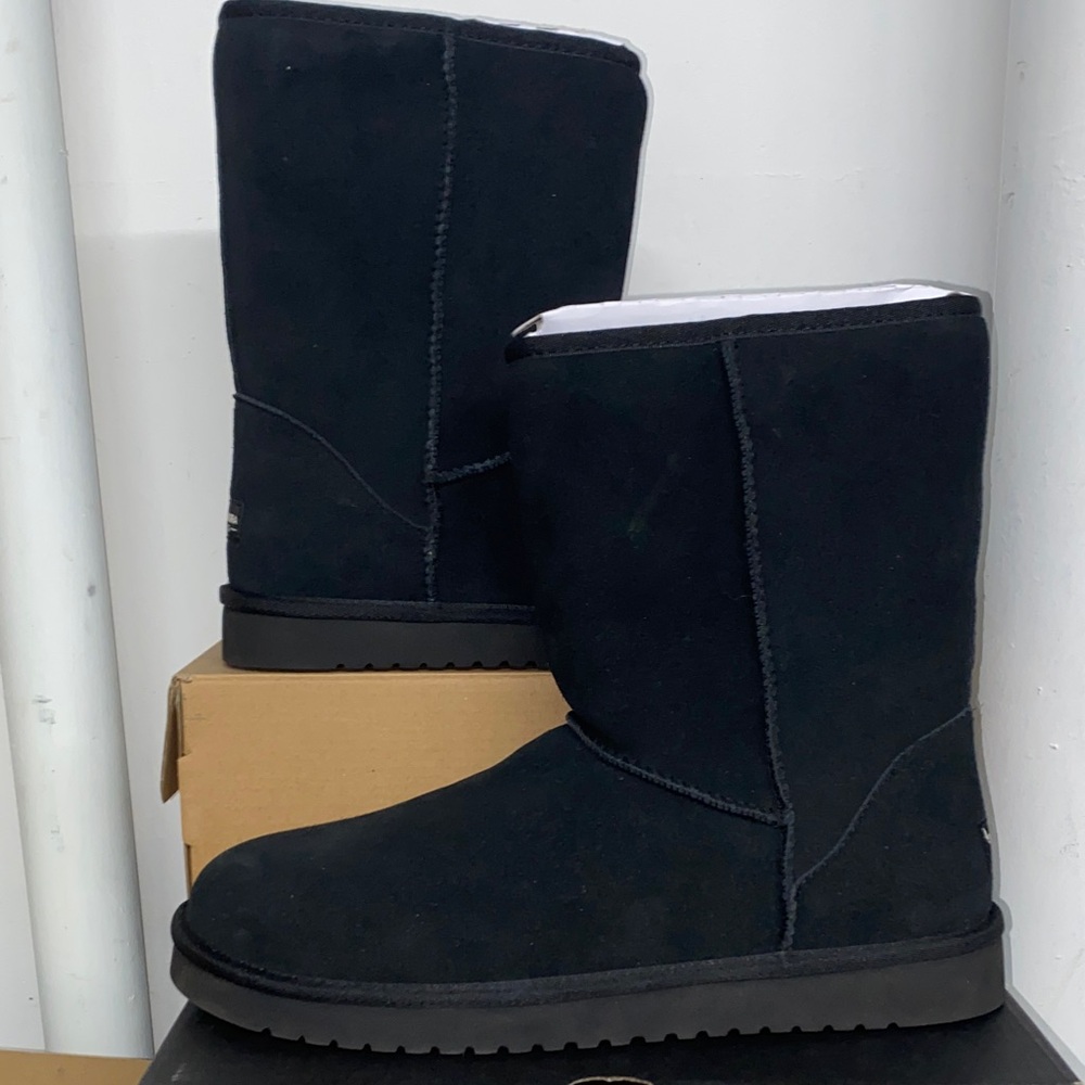 UGG BURRA SHORT